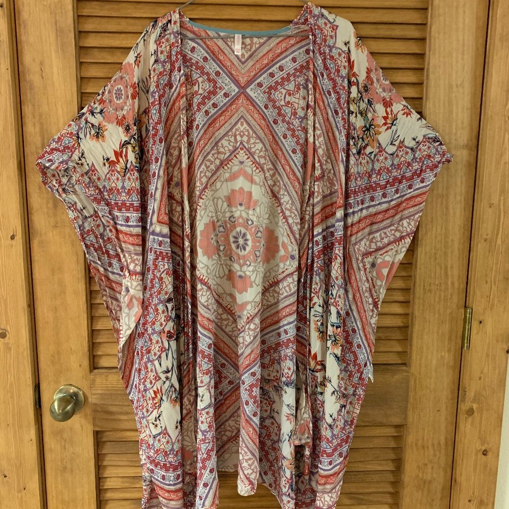 NWOT Kimono w Adjustable Sides Size XS/S